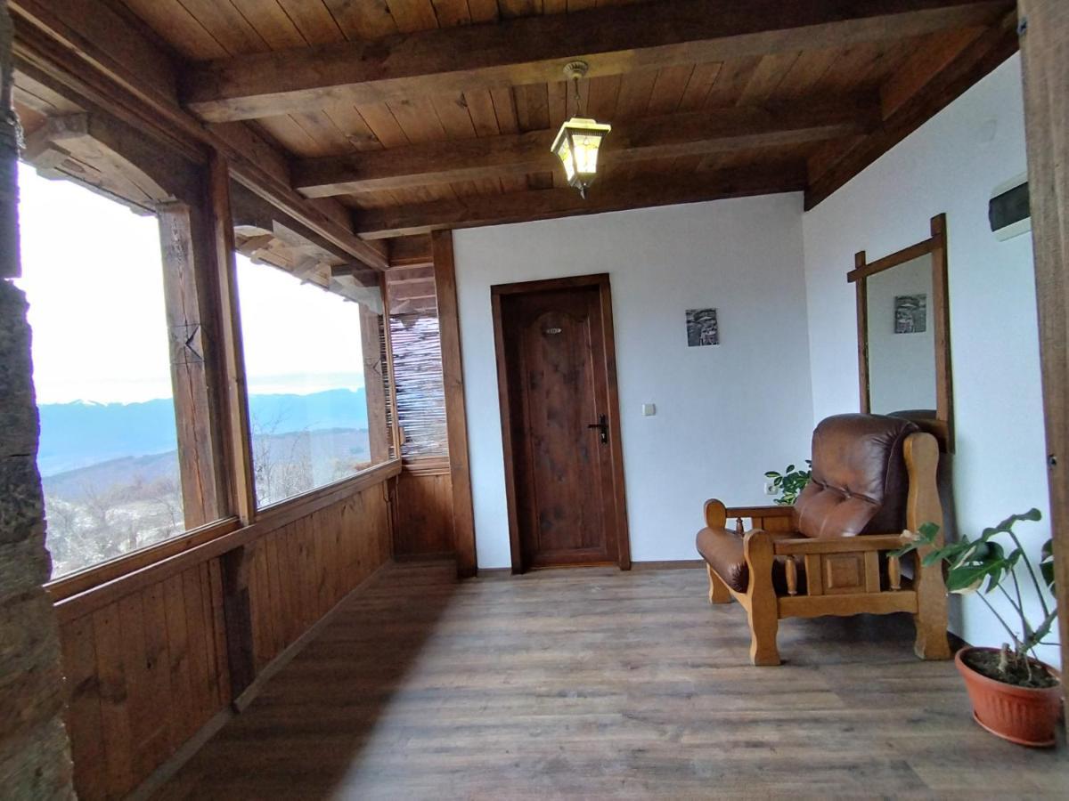 Семеен Хотел Скендерова Къща Leshten Buitenkant foto